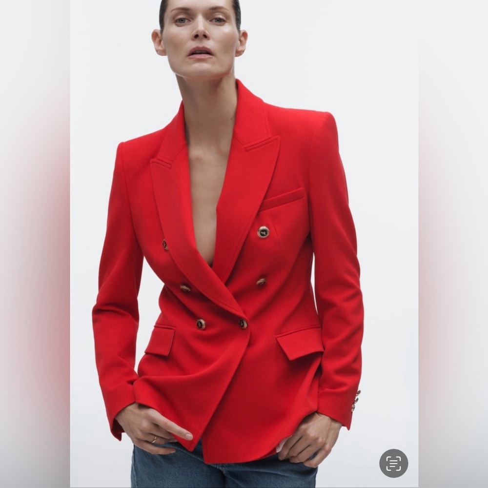 Zara Red w gold button Blazer, size S, worn 2x. EUC, ❤️,